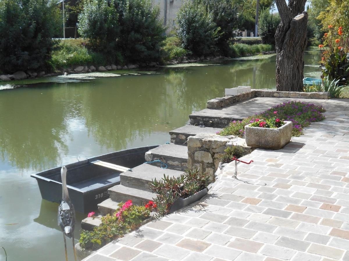 Marais Poitevin Bord Riviere Peche ,Barque, Velos, Wifi, Linge, Cheminee, Cuisine, Terrain De Boules La Taillee Экстерьер фото